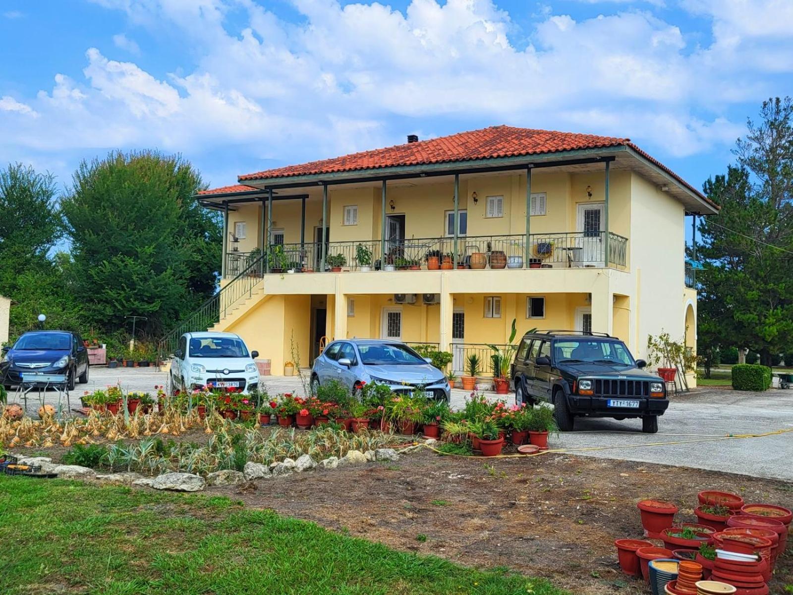 Kivotos Villa Studios Рода Екстериор снимка